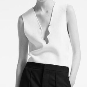 H&M Knit sleeveless top with asymmetrical wire detail